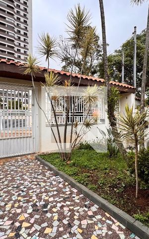 Casa à venda com 157m², 3 quartos e 2 vagas Casa à venda com 157m², 3 quartos e 2 vagasGaragem
