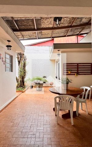 Casa à venda com 157m², 3 quartos e 2 vagas Casa à venda com 157m², 3 quartos e 2 vagasVaranda/ quintal
