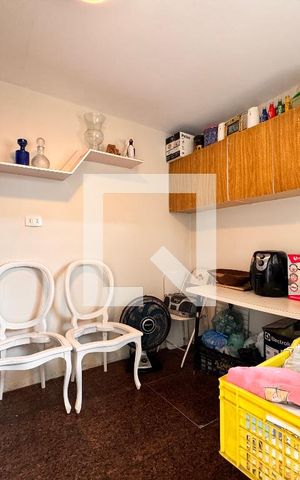 Casa à venda com 157m², 3 quartos e 2 vagas Casa à venda com 157m², 3 quartos e 2 vagasEdícula
