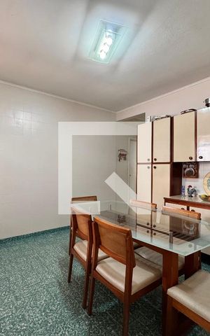 Casa à venda com 157m², 3 quartos e 2 vagas Casa à venda com 157m², 3 quartos e 2 vagasCozinha