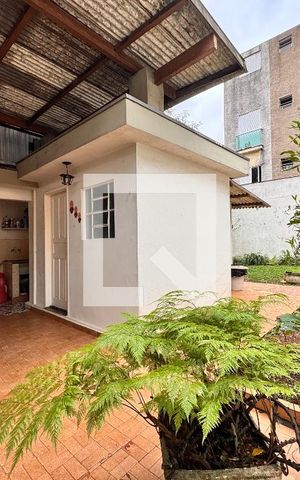 Casa à venda com 157m², 3 quartos e 2 vagas Casa à venda com 157m², 3 quartos e 2 vagasVaranda/ quintal