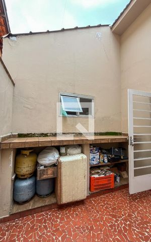 Casa à venda com 156m², 3 quartos e 3 vagas Casa à venda com 156m², 3 quartos e 3 vagasQuintal