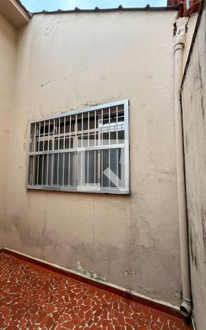 Casa à venda com 156m², 3 quartos e 3 vagas Casa à venda com 156m², 3 quartos e 3 vagasQuintal