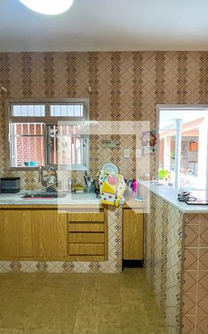 Casa à venda com 156m², 3 quartos e 3 vagas Casa à venda com 156m², 3 quartos e 3 vagasCozinha