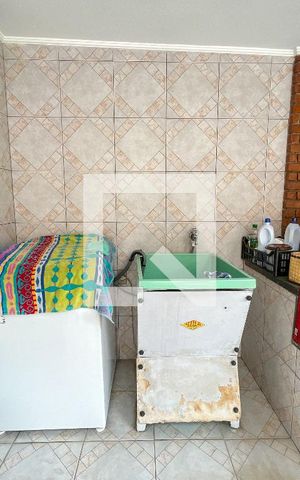 Casa à venda com 156m², 3 quartos e 3 vagas Casa à venda com 156m², 3 quartos e 3 vagasQuintal
