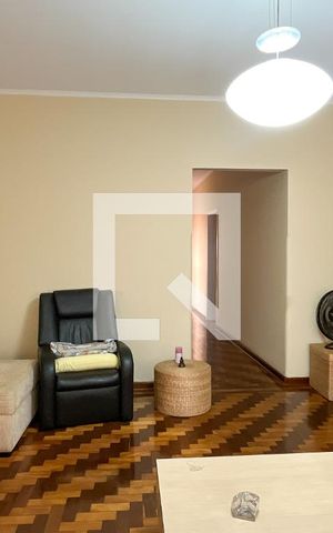 Casa à venda com 156m², 3 quartos e 3 vagas Casa à venda com 156m², 3 quartos e 3 vagasSala
