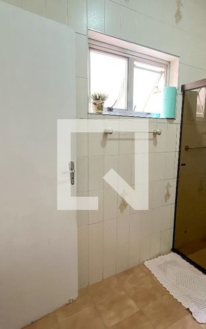 Casa à venda com 156m², 3 quartos e 3 vagas Casa à venda com 156m², 3 quartos e 3 vagasBanheiro