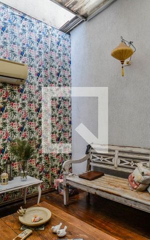 Casa à venda com 308m², 3 quartos e 5 vagas Casa à venda com 308m², 3 quartos e 5 vagasSala 2