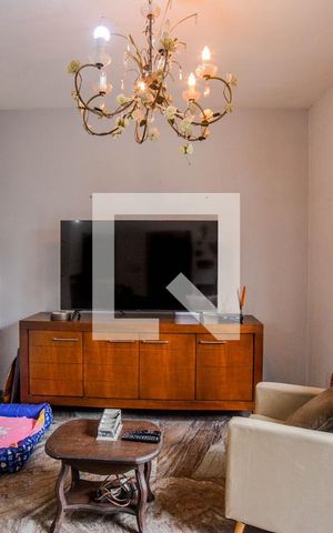 Casa à venda com 308m², 3 quartos e 5 vagas Casa à venda com 308m², 3 quartos e 5 vagasSala 1