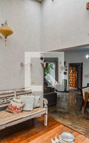 Casa à venda com 308m², 3 quartos e 5 vagas Casa à venda com 308m², 3 quartos e 5 vagasSala 2