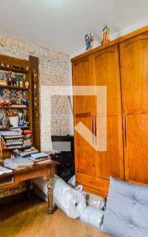 Casa à venda com 308m², 3 quartos e 5 vagas Casa à venda com 308m², 3 quartos e 5 vagasQuarto 2