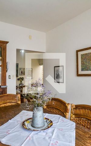 Casa à venda com 308m², 3 quartos e 5 vagas Casa à venda com 308m², 3 quartos e 5 vagasSala de Jantar