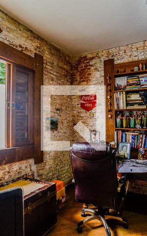 Casa à venda com 308m², 3 quartos e 5 vagas Casa à venda com 308m², 3 quartos e 5 vagasQuarto 2