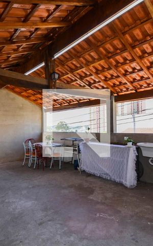 Casa à venda com 160m², 2 quartos e 2 vagas Casa à venda com 160m², 2 quartos e 2 vagasÁrea de Serviço