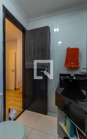 Casa de condomínio à venda com 127m², 3 quartos e 3 vagas Casa de condomínio à venda com 127m², 3 quartos e 3 vagasBanheiro da Suíte