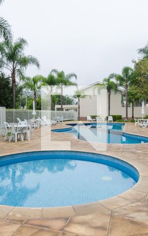 Casa de condomínio à venda com 127m², 3 quartos e 3 vagas Casa de condomínio à venda com 127m², 3 quartos e 3 vagasÁrea comum - Piscina