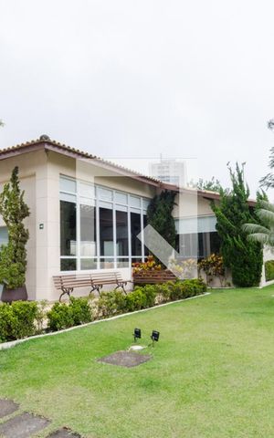 Casa de condomínio à venda com 127m², 3 quartos e 3 vagas Casa de condomínio à venda com 127m², 3 quartos e 3 vagasÁrea comum - Salão de festas