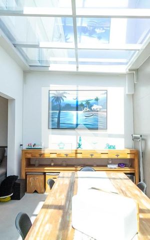 Casa de condomínio à venda com 127m², 3 quartos e 3 vagas Casa de condomínio à venda com 127m², 3 quartos e 3 vagasVaranda gourmet