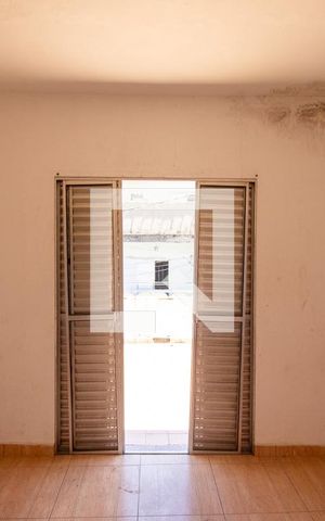 Casa à venda com 200m², 3 quartos e 1 vaga Casa à venda com 200m², 3 quartos e 1 vagaQuarto 3