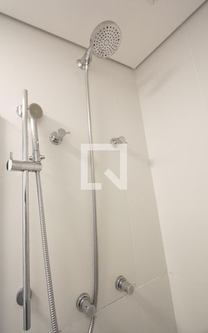 Studio à venda com 25m², 1 quarto e sem vaga Studio à venda com 25m², 1 quarto e sem vagaBanheiro