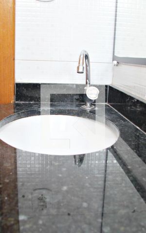 Casa à venda com 148m², 3 quartos e 3 vagasBanheiro Social