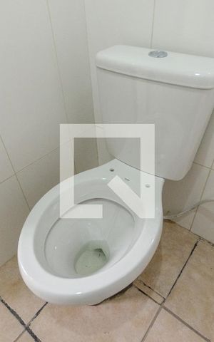 Casa à venda com 125m², 2 quartos e sem vaga Casa à venda com 125m², 2 quartos e sem vagaBanheiro da Suíte