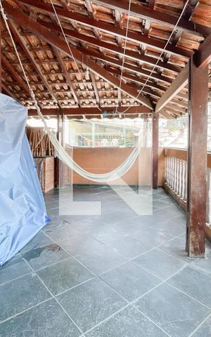Casa à venda com 125m², 2 quartos e 2 vagas Casa à venda com 125m², 2 quartos e 2 vagasSacada