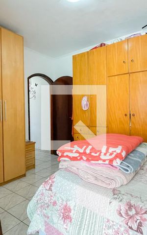Casa à venda com 125m², 2 quartos e 2 vagas Casa à venda com 125m², 2 quartos e 2 vagasQuarto 2