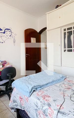 Casa à venda com 125m², 2 quartos e 2 vagas Casa à venda com 125m², 2 quartos e 2 vagasQuarto 1