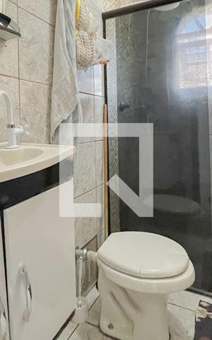 Casa à venda com 125m², 2 quartos e 2 vagas Casa à venda com 125m², 2 quartos e 2 vagasBanheiro 1