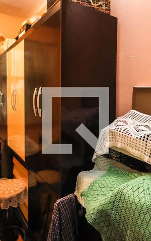 Casa à venda com 190m², 5 quartos e 4 vagas Casa à venda com 190m², 5 quartos e 4 vagasCasa 1: Quarto 3