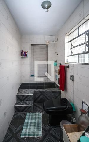Casa à venda com 190m², 5 quartos e 4 vagas Casa à venda com 190m², 5 quartos e 4 vagasCasa 2: Suíte 1