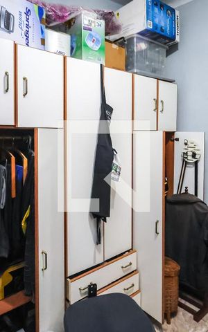 Casa à venda com 190m², 5 quartos e 4 vagas Casa à venda com 190m², 5 quartos e 4 vagasCasa 1: Quarto 2