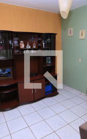 Casa à venda com 245m², 3 quartos e 5 vagasSala