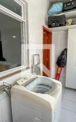Apartamento à venda com 200m², 4 quartos e 3 vagas Apartamento à venda com 200m², 4 quartos e 3 vagasÁrea de Serviço