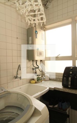 Apartamento à venda com 142m², 3 quartos e 2 vagasÁrea de Serviço