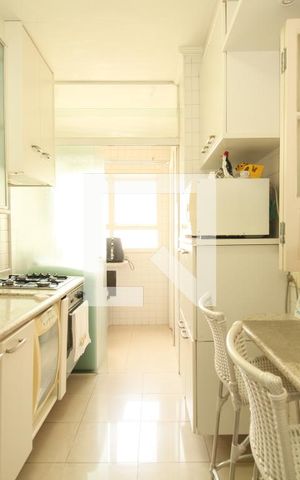 Apartamento à venda com 142m², 3 quartos e 2 vagasCozinha - Armários