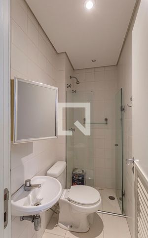 Apartamento à venda com 274m², 3 quartos e 4 vagasBanheiro de serviço