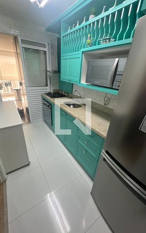 Apartamento à venda com 96m², 3 quartos e 2 vagas Apartamento à venda com 96m², 3 quartos e 2 vagasCozinha