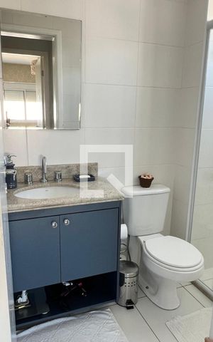 Apartamento à venda com 96m², 3 quartos e 2 vagas Apartamento à venda com 96m², 3 quartos e 2 vagasBanheiro