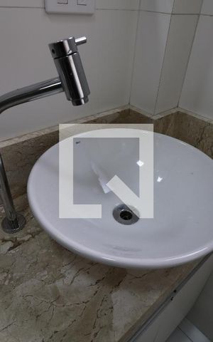Apartamento para alugar com 90m², 2 quartos e 1 vagaBanheiro - Pia