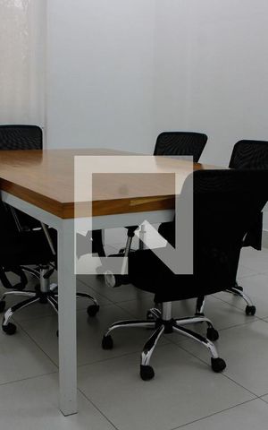 Studio à venda com 47m², 1 quarto e 1 vaga Studio à venda com 47m², 1 quarto e 1 vagaCO-WORKING