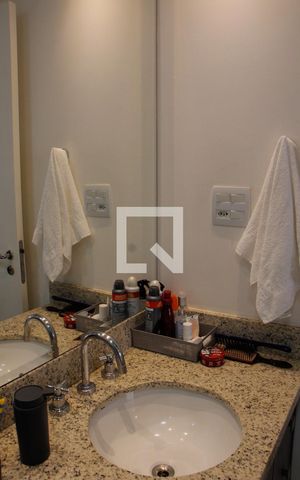 Studio à venda com 47m², 1 quarto e 1 vaga Studio à venda com 47m², 1 quarto e 1 vagaBANHEIRO