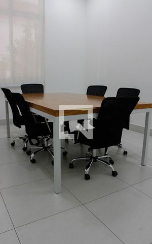 Studio à venda com 47m², 1 quarto e 1 vaga Studio à venda com 47m², 1 quarto e 1 vagaCO-WORKING