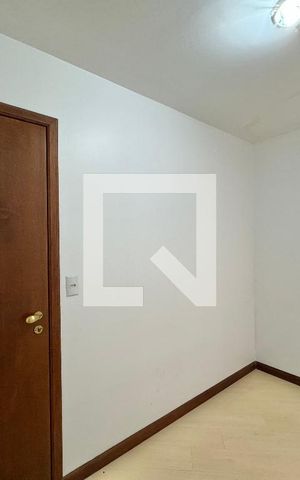 Apartamento à venda com 110m², 3 quartos e 2 vagas Apartamento à venda com 110m², 3 quartos e 2 vagasQuarto 2 (Reversível)