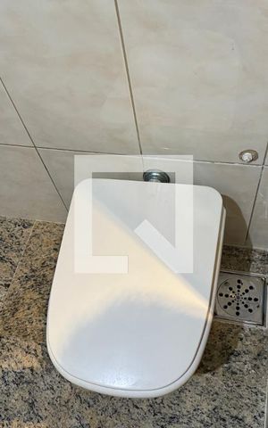 Apartamento à venda com 110m², 3 quartos e 2 vagas Apartamento à venda com 110m², 3 quartos e 2 vagasBanheiro Social