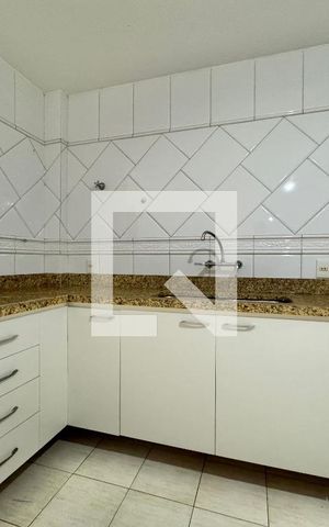 Apartamento à venda com 110m², 3 quartos e 2 vagas Apartamento à venda com 110m², 3 quartos e 2 vagasCozinha