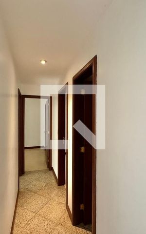 Apartamento à venda com 110m², 3 quartos e 2 vagas Apartamento à venda com 110m², 3 quartos e 2 vagasCorredor