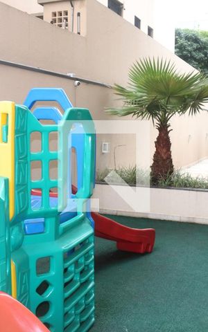 Apartamento à venda com 243m², 3 quartos e 4 vagasÁrea comum - Playground