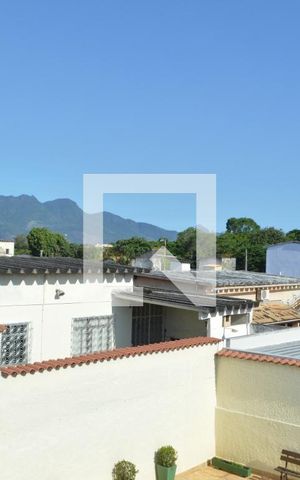 Casa de condomínio à venda com 360m², 3 quartos e 2 vagasVista do Terraço